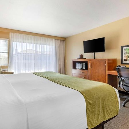 Best Western Plus Beach View Lodge Carlsbad Bagian luar foto
