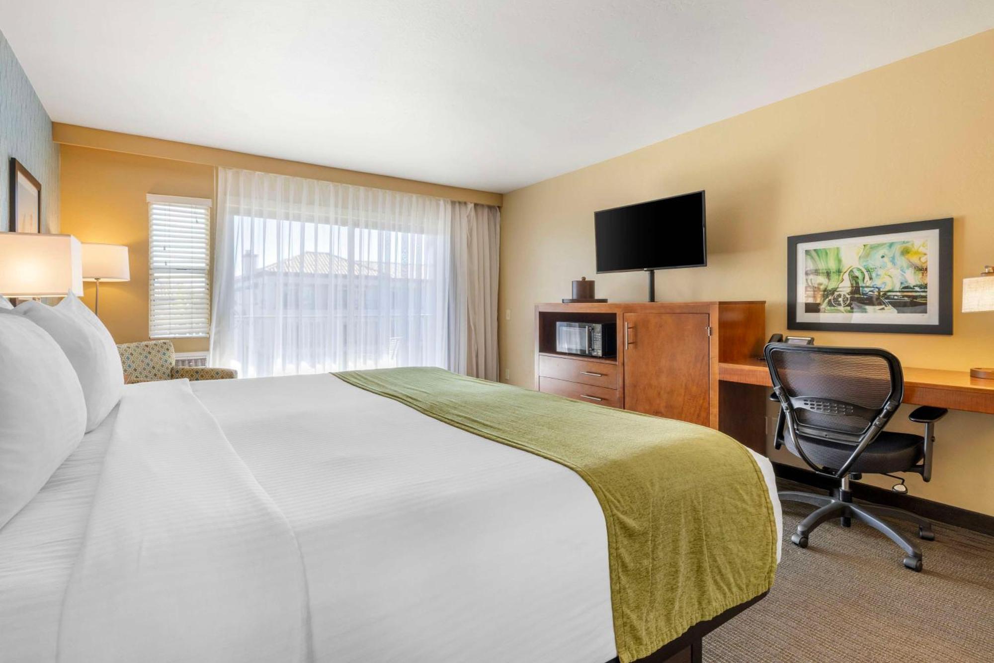 Best Western Plus Beach View Lodge Carlsbad Bagian luar foto