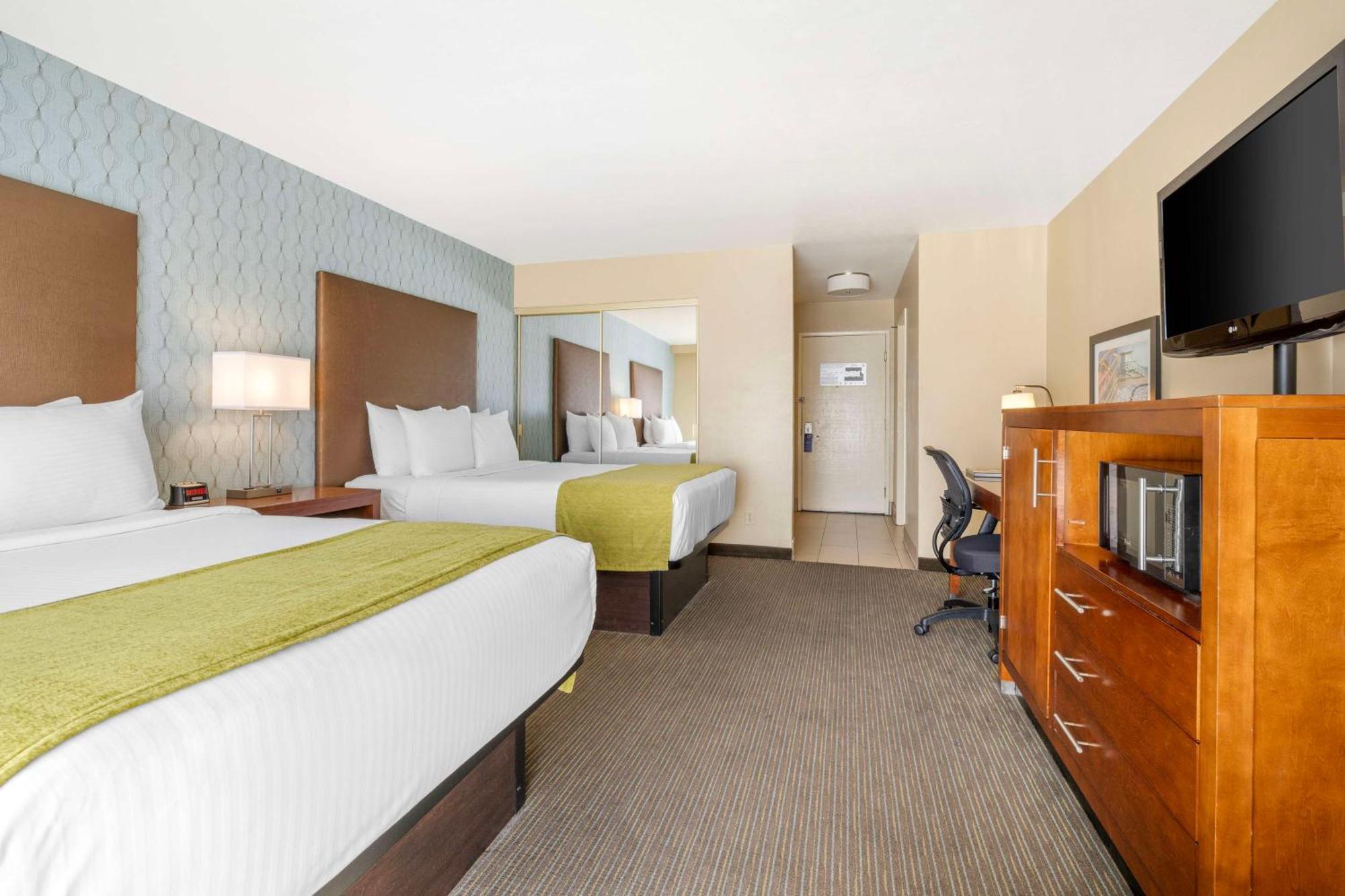Best Western Plus Beach View Lodge Carlsbad Bagian luar foto