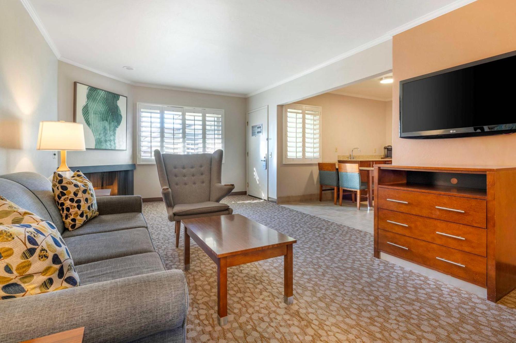 Best Western Plus Beach View Lodge Carlsbad Bagian luar foto