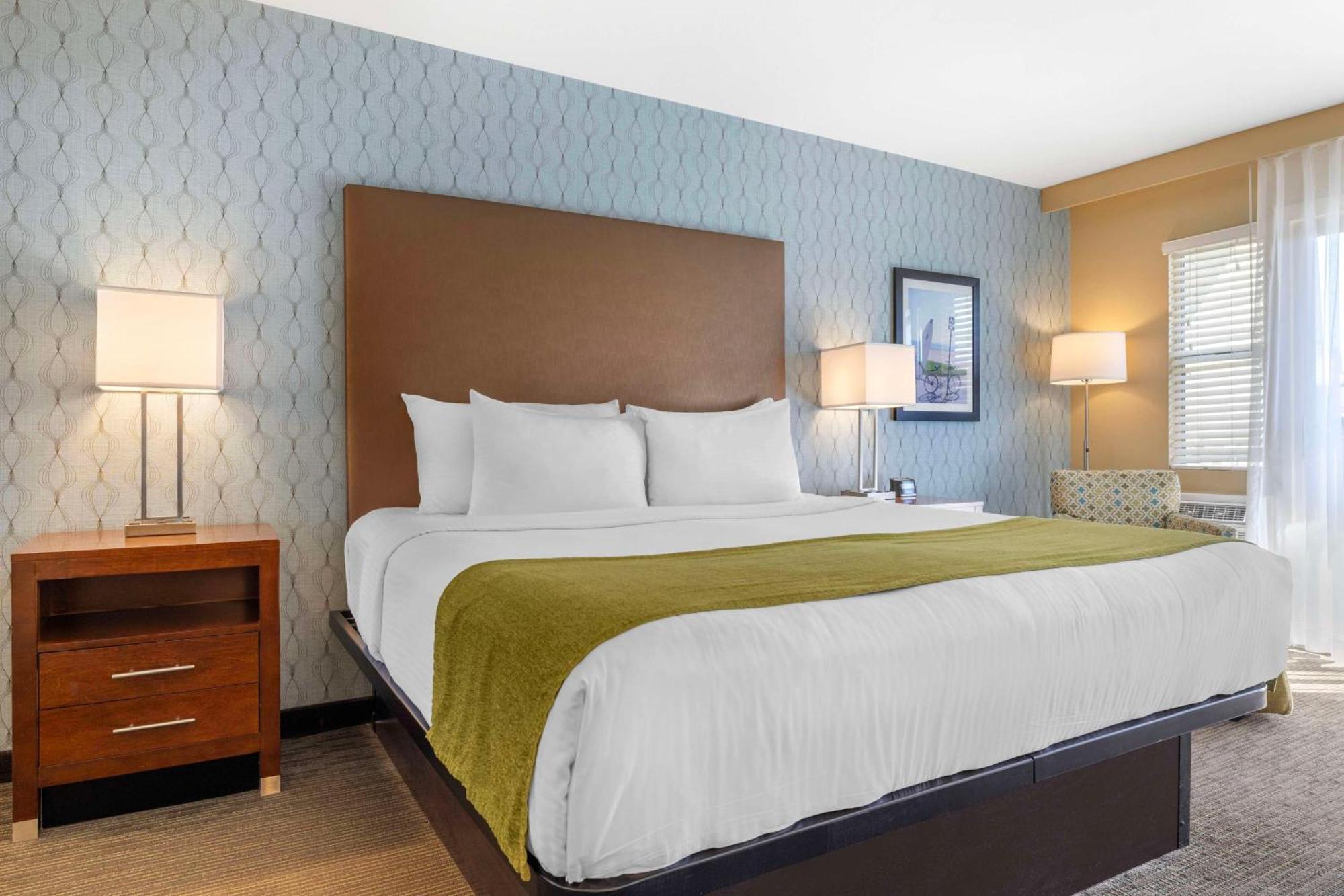 Best Western Plus Beach View Lodge Carlsbad Bagian luar foto