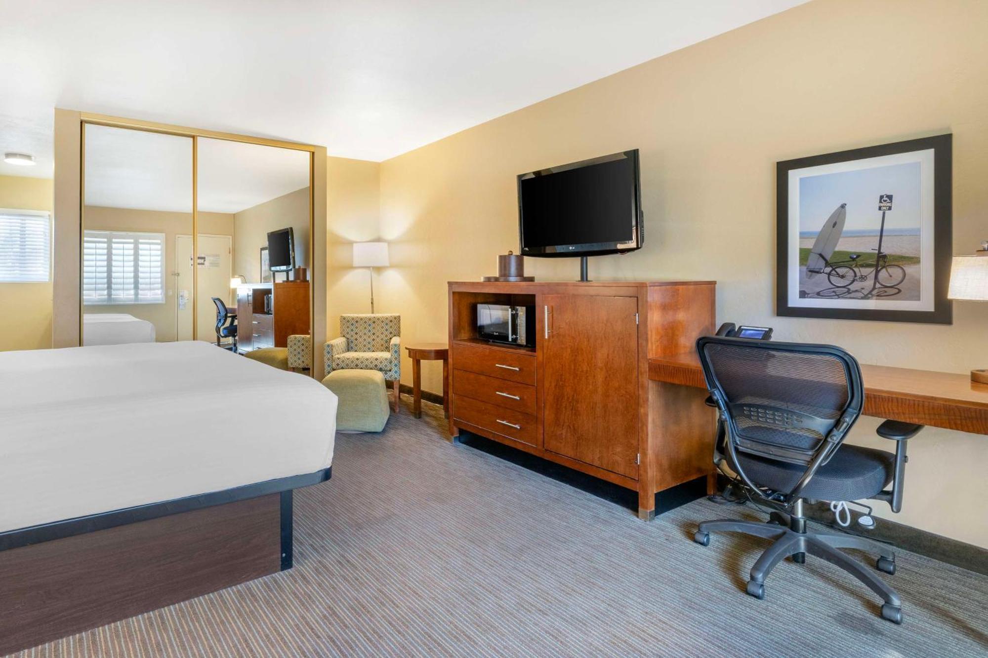 Best Western Plus Beach View Lodge Carlsbad Bagian luar foto