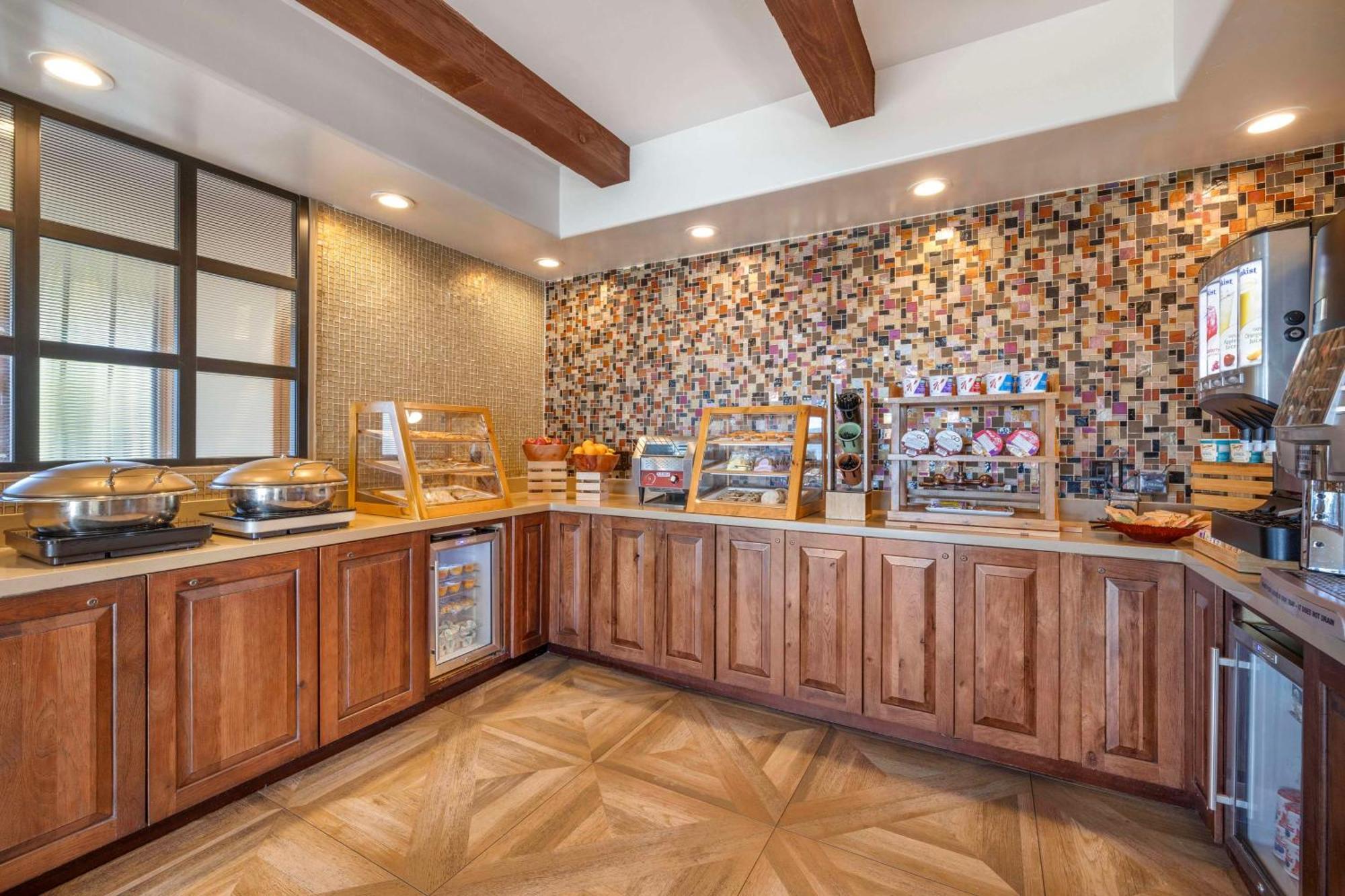 Best Western Plus Beach View Lodge Carlsbad Bagian luar foto